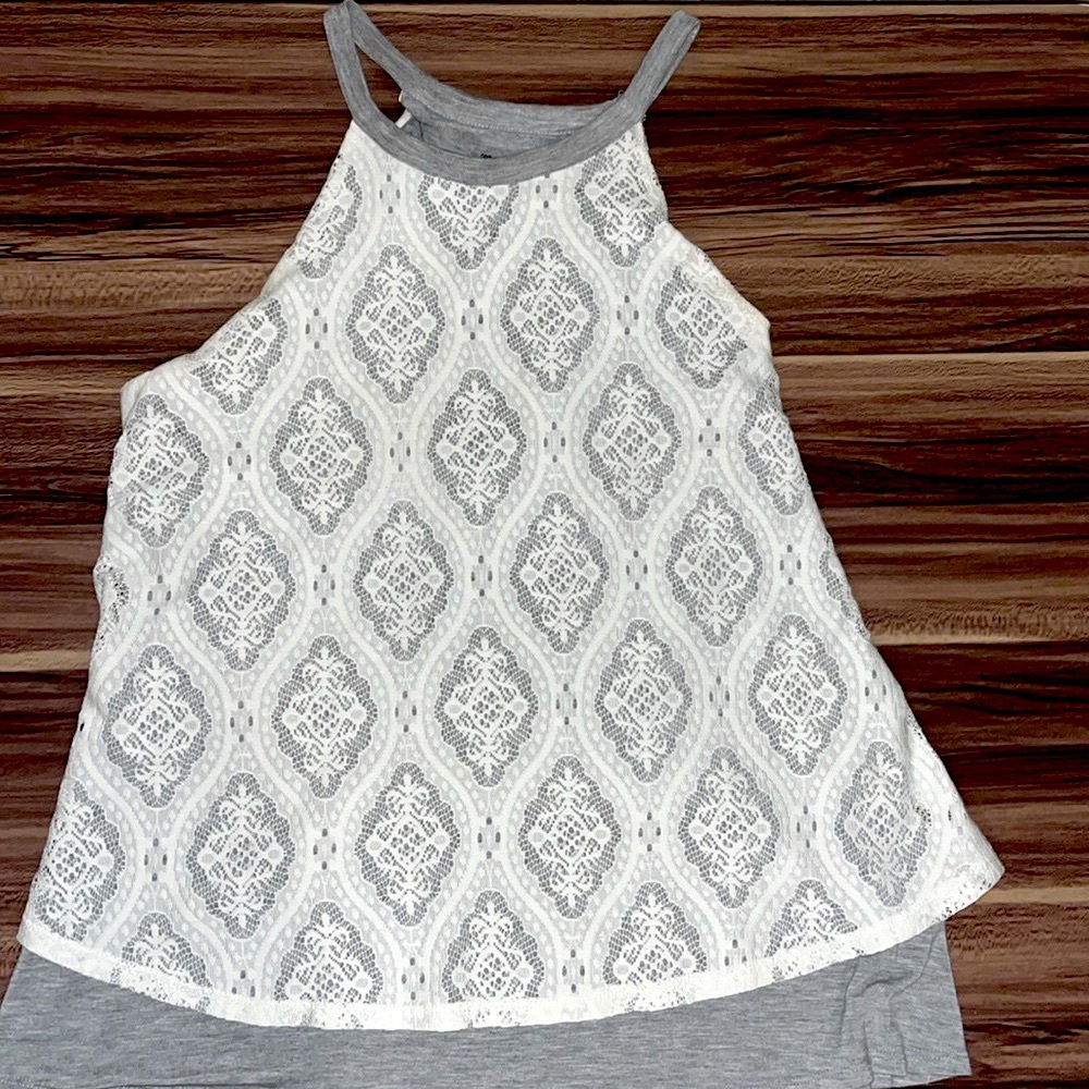 Eyeshadow gray tank top with lace